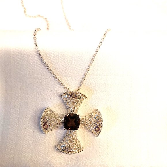Pierced Sterling Silver Maltese Cross with Smoky topaz center Necklace - Picture 2 of 12